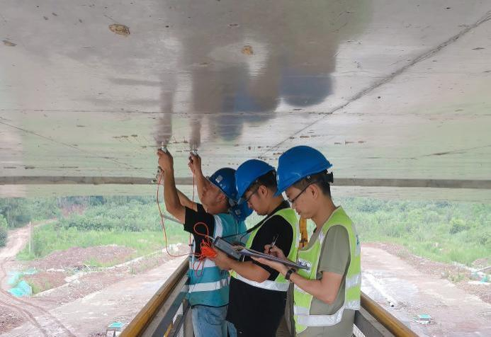 成都天府國際機場高速公路（機場南線） 交工驗收檢測順利完成